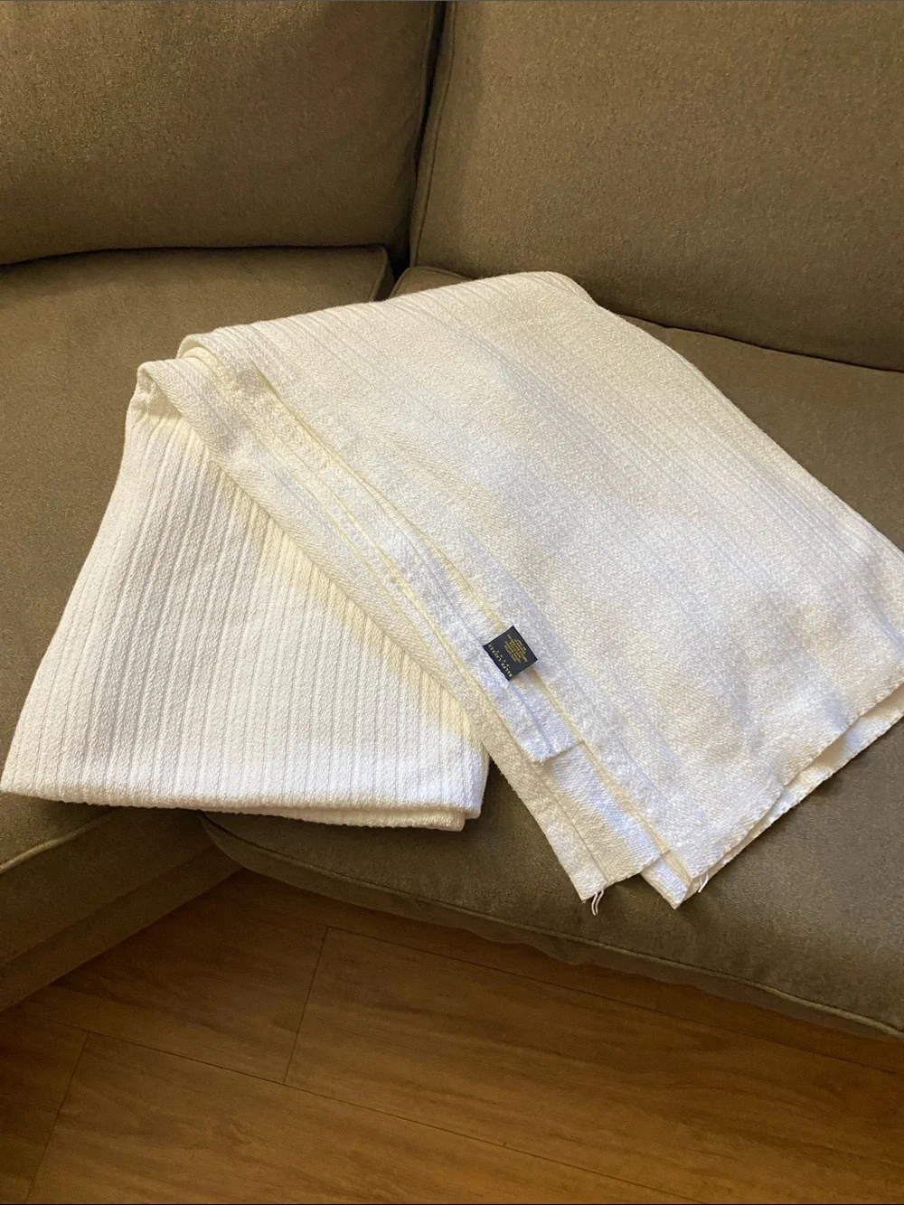 Ralph Lauren Off-White Ribbed Knit Twin size